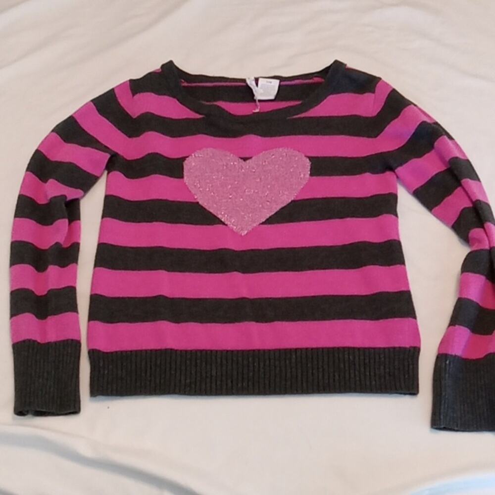 Heart n Card striped heart girls size 7/8 knit sweater.